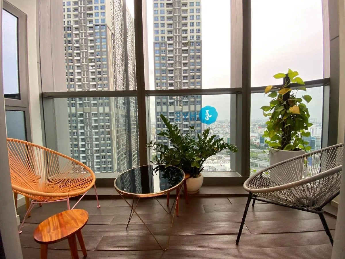 Happy Homes - Vinhomes Central Park Ho Chi Minh City Apartment